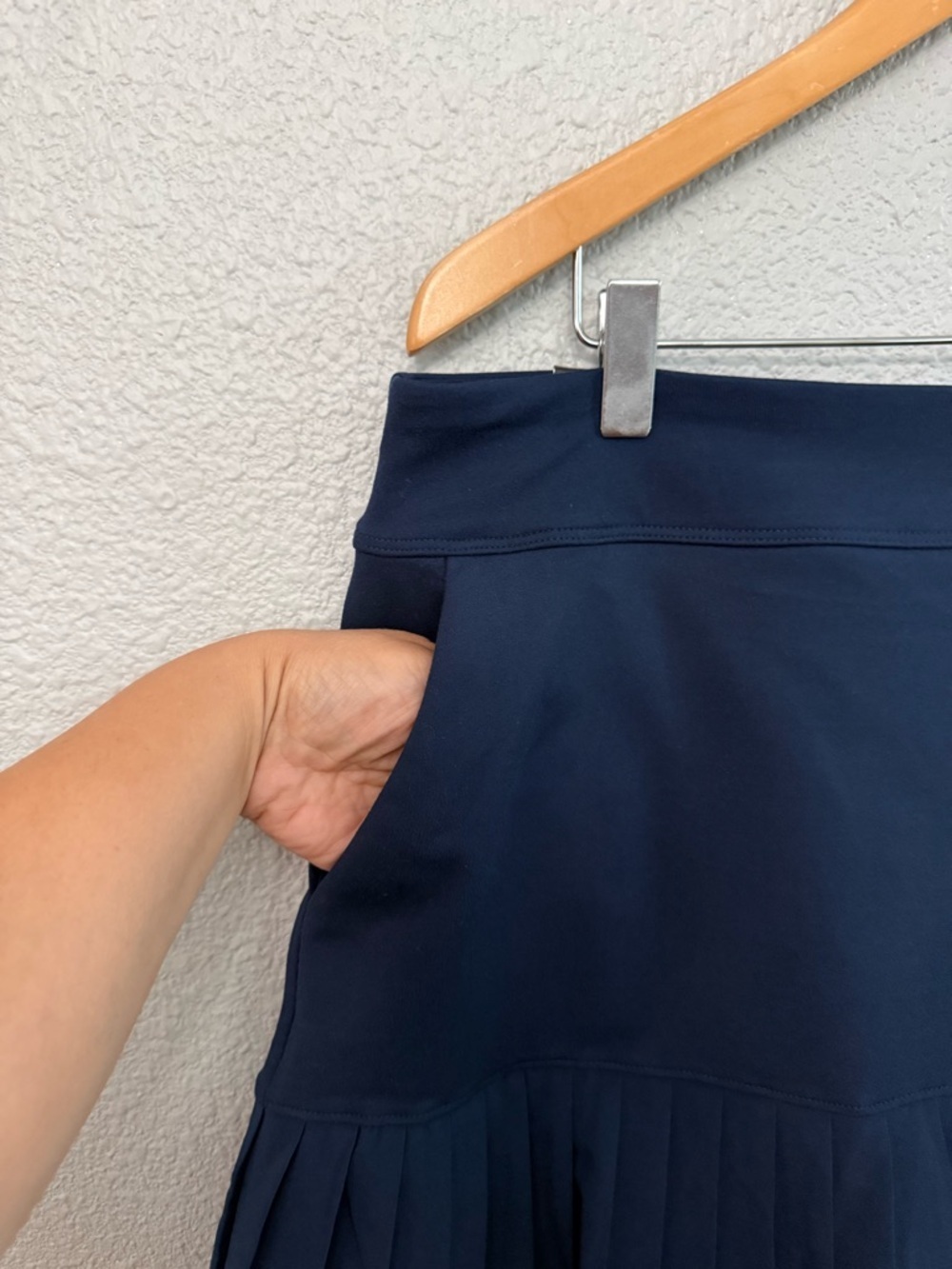 NWT Under Armour Golf Skort XL in Navy Blue - Picture 2 of 6